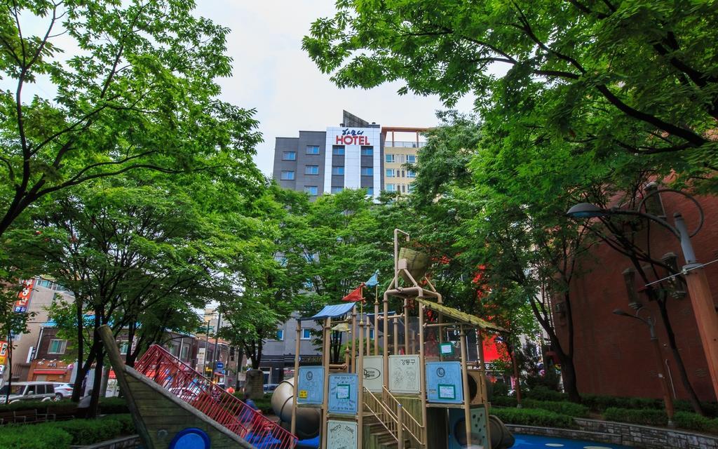 Harmony Hotel Seoul Exterior photo